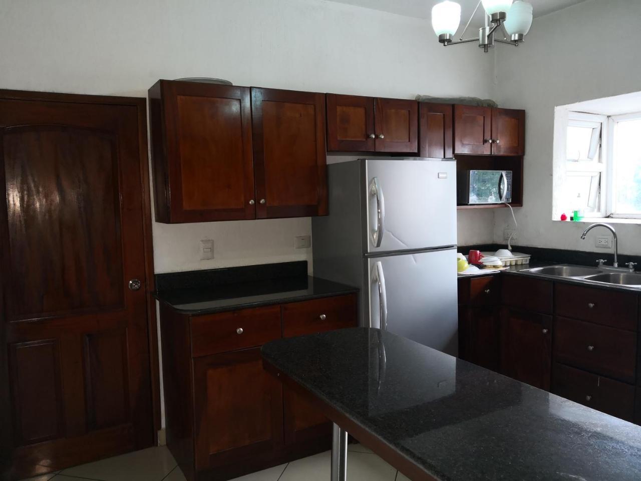 Apartamentos Comodos Cerca Del Aeropuerto 과테말라 외부 사진